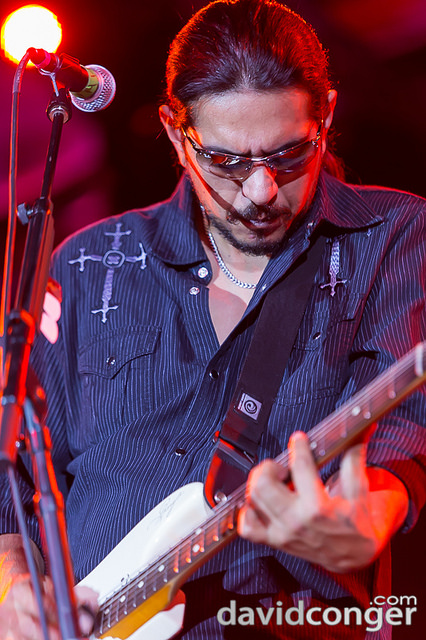 Los Lonely Boys