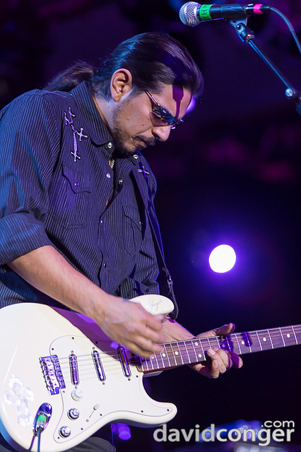 Los Lonely Boys