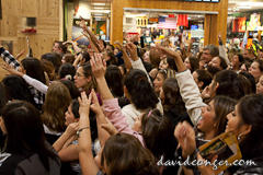Twilight New Moon Signing, photo 51
