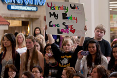 Hot Chelle Rae Meet-And-Greet, photo 2