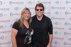 10-01 George Thorogood and the Destroyers meet and greet, photo 2