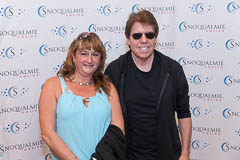 10-01 George Thorogood and the Destroyers meet and greet, photo 3