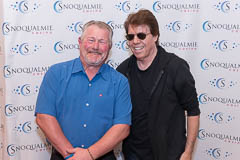 10-01 George Thorogood and the Destroyers meet and greet, photo 4