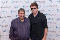 10-01 George Thorogood and the Destroyers meet and greet, photo 6