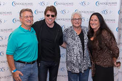 10-01 George Thorogood and the Destroyers meet and greet, photo 9