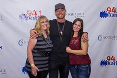 Brett Young meet and greet, photo 7