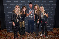 Vixen meet and greet, photo 3