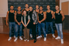 Thunder From Down Under - August 17 meet and greet, photo 6